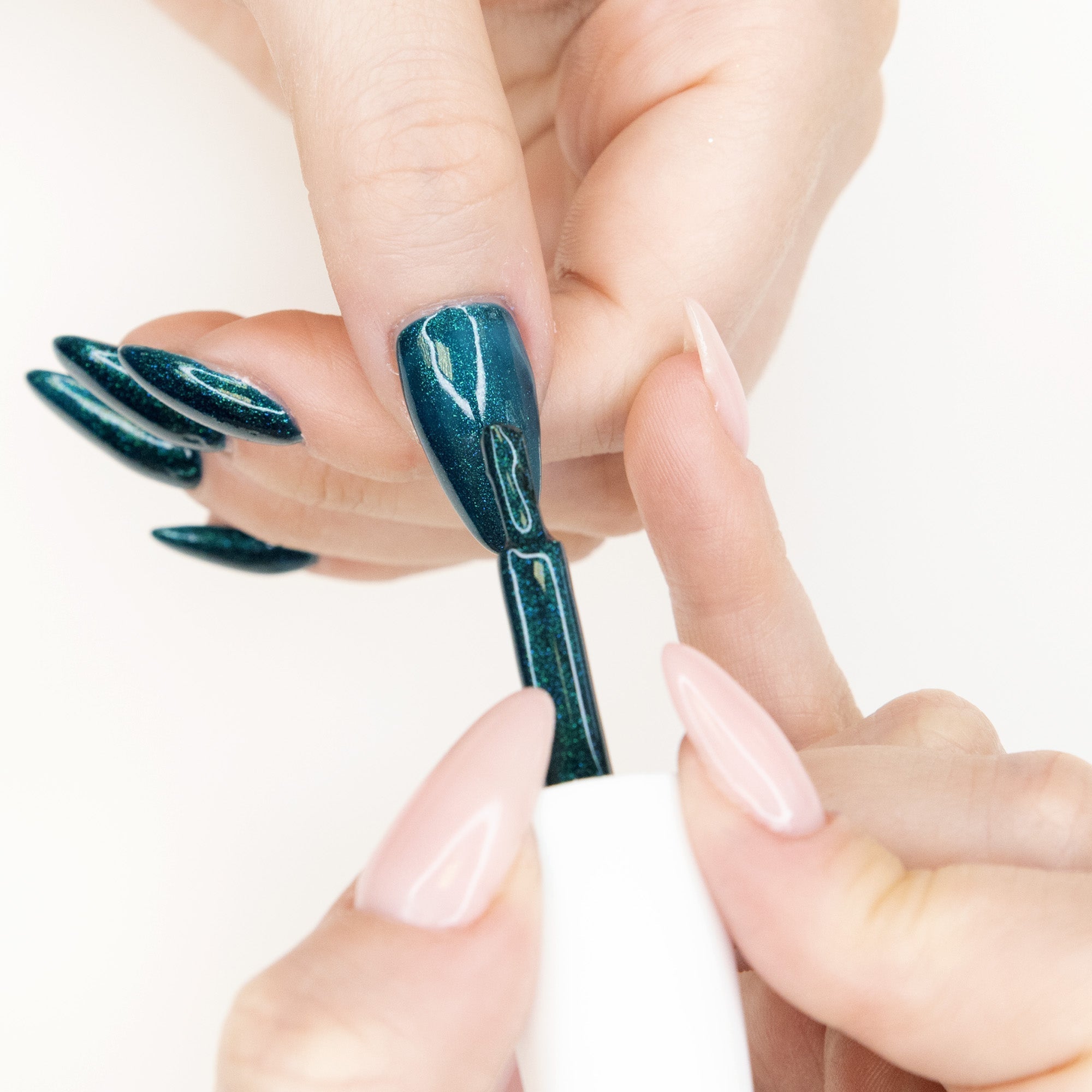 Acrylic Nail Tips – What They Are